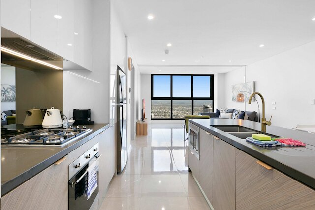 オーシャンフロント 3ベッド ウィズ スタニング ビューズ プール & サウナ