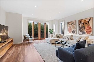 シック 2ベッド ホーム バイ バスリング ショップス