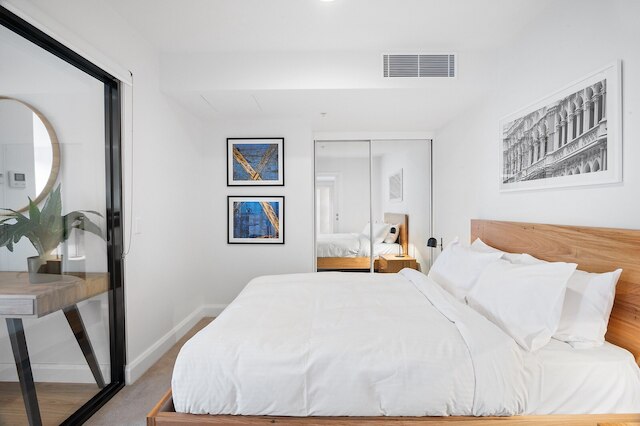 スリーク インナーシティ フラット イン ザ ハート オブ メルボルン