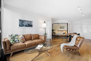 スリーク インナーシティ フラット イン ザ ハート オブ メルボルン