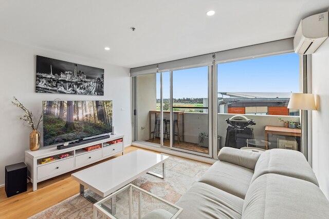 スリーク ケンジントン 2ベッド ウィズ BBQ エリア & ジム