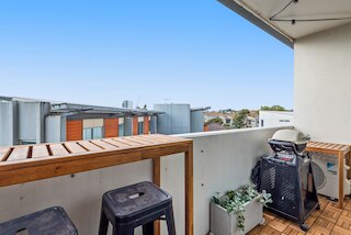 スリーク ケンジントン 2ベッド ウィズ BBQ エリア & ジム