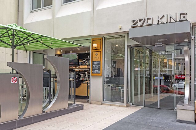 メルボルン CBD 2ベッドルーム アパートメント ウィズ プール & ジム アクセス