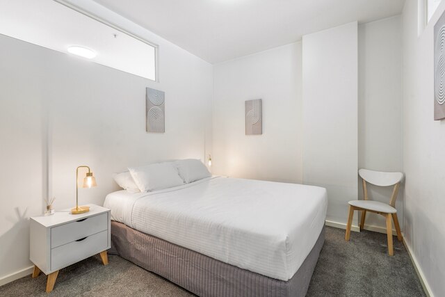 メルボルン CBD 2ベッドルーム アパートメント ウィズ プール & ジム アクセス