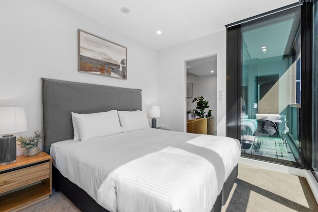 リマーカブル 3ベッド ウィズ シティビュー & スイミングプール