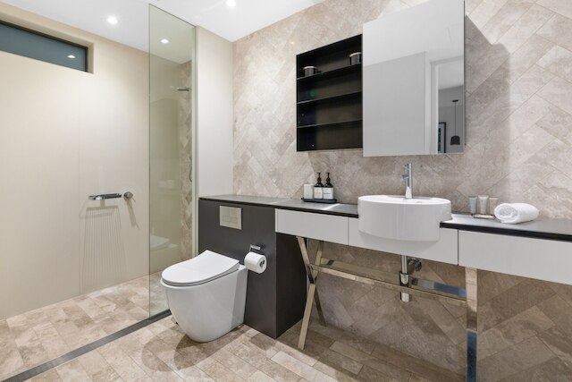 モダン 1ベッド ウィズ バルコニー イン サリー ヒルズ