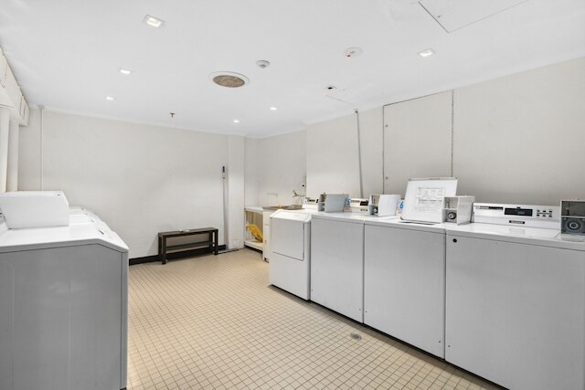 スタイリッシュ スタジオ イン ザ ハート オブ ニュータウン ウィズ プール