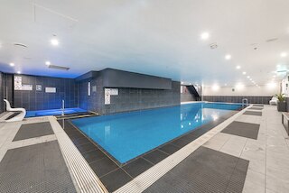 インクレディブル シティ ビューズ イン コンビニエント CBD アパートメント