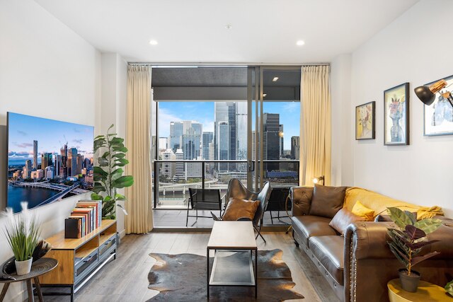 セントラル ブリスベン ステイ ウィズ バルコニー, プール & BBQ