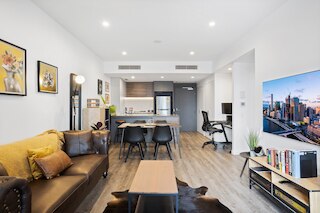 セントラル ブリスベン ステイ ウィズ バルコニー, プール & BBQ