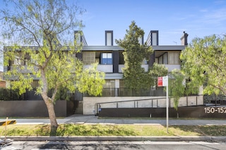 スペーシャス 2ベッド リトリート ウィズ BBQ & コートヤード