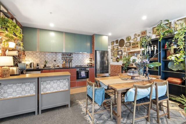 シック 2ベッド アパートメント ウィズ バルコニー イン サウスバンク