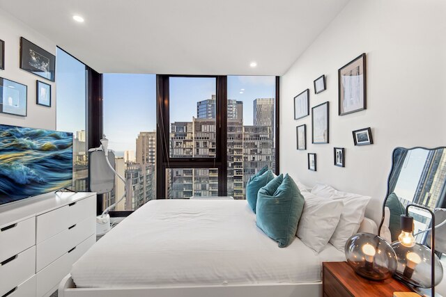 シック 2ベッド アパートメント ウィズ バルコニー イン サウスバンク