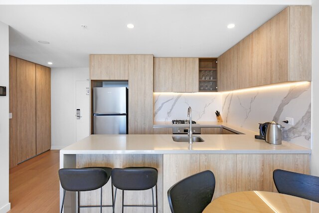 エレガント 2ベッド ブロードビーチ ホテル ウィズ オーシャン ビュー