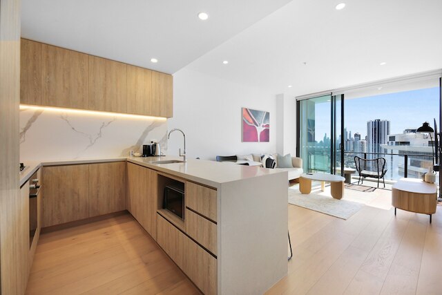 エレガント 2ベッド ブロードビーチ ホテル ウィズ オーシャン ビュー