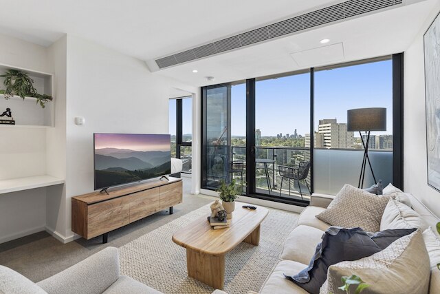 エレガント 2ベッド アパートメント ウィズ バルコニー & シティビュー