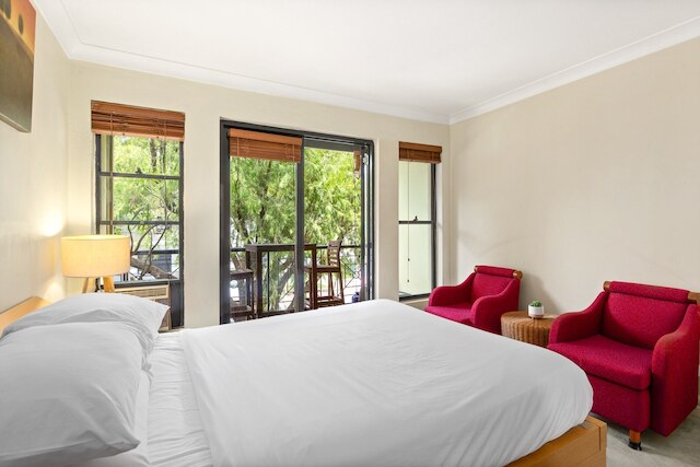 スペーシャス 2ベッド タウンハウス ウィズ ガレージ & パティオ