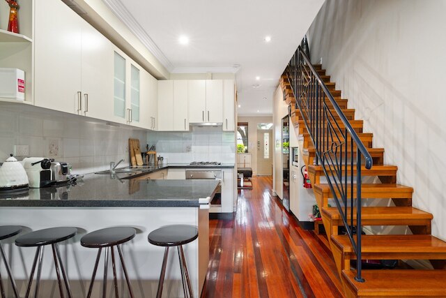 スペーシャス 2ベッド タウンハウス ウィズ ガレージ & パティオ