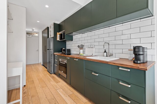 シック 2ベッド アパートメント イン バイブラント セントキルダ