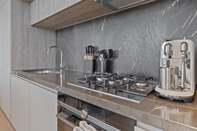 シック 2ベッド メルボルン CBD アパートメント ウィズ プール & サウナ