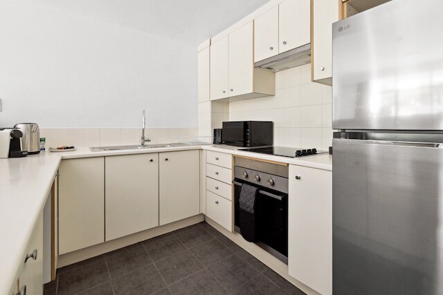 ブライト インナーウエスト ステイ ウィズ プールアクセス