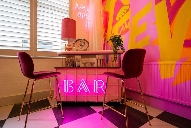 ファン アンド チーキー 70s スタイルド シティ アパートメント