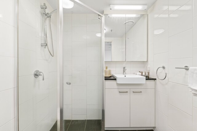 カンガルーポイント 2ベッド フラット ウィズ ジム & プール