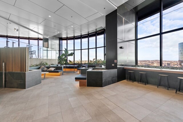 スタイリッシュ 1 ベッド アパートメント イン ハート オブ ブリスベン