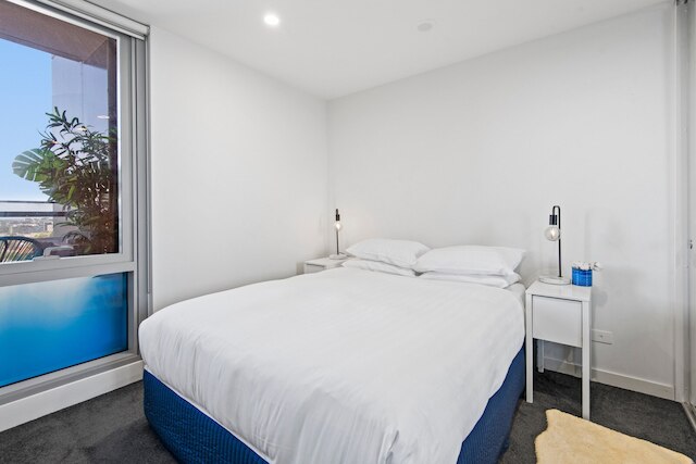 シック 1ベッド ウィズ バルコニービューズ アンド アメニティーズ