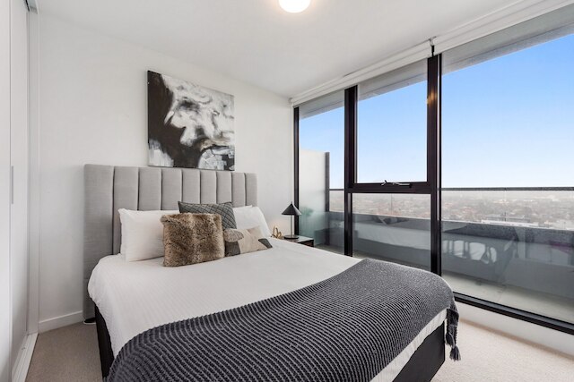 シック 1ベッド ウィズ シティビューズ パーキング ジム & プール