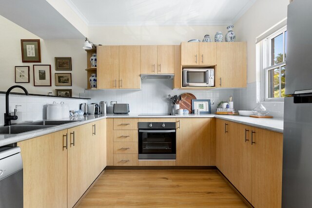 スペーシャス 2ベッド タウンハウス ウィズ ア ラッシュ コートヤード