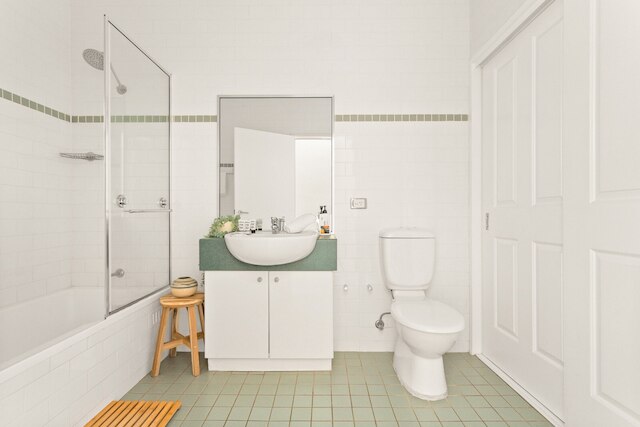 スペーシャス 2ベッド タウンハウス ウィズ ア ラッシュ コートヤード