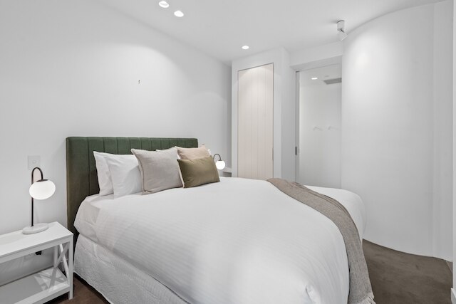 シック シティ エスケープ ウィズ プール, ジム & パーキング