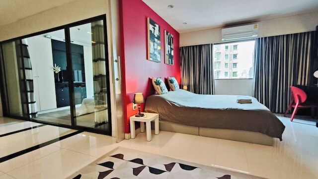 168 Rajdamri Apartment Near Central World
