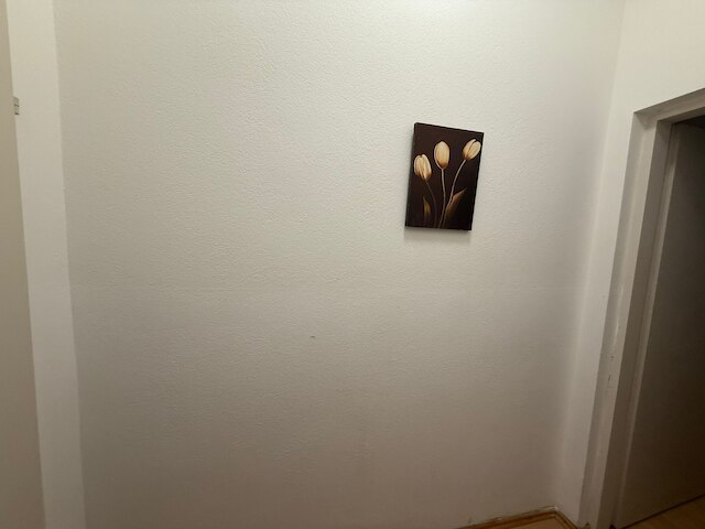 2BR Plus LR Apartment Sleeps 6 Central