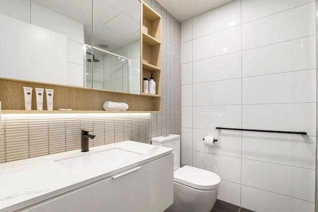 モダン 2ベッド アイバンホー ユニット ウィズ パーキング