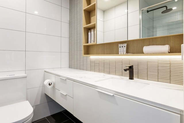 モダン 2ベッド アイバンホー ユニット ウィズ パーキング