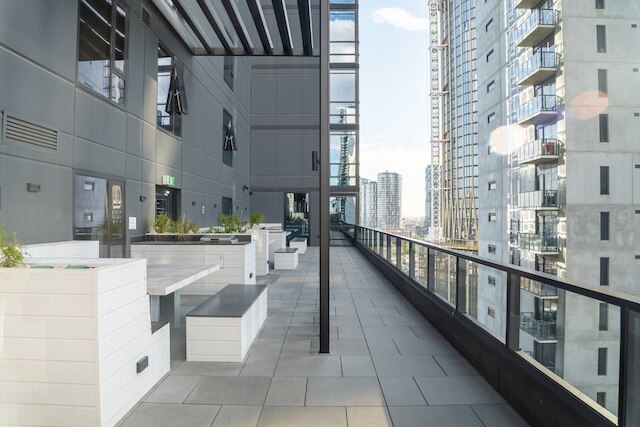 スタイリッシュ サウスバンク 1ベッドルーム ウィズ プール アンド ジム