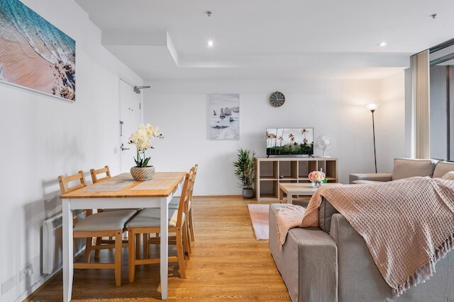 セントラル 2ベッド アパートメント ウィズ パーキング