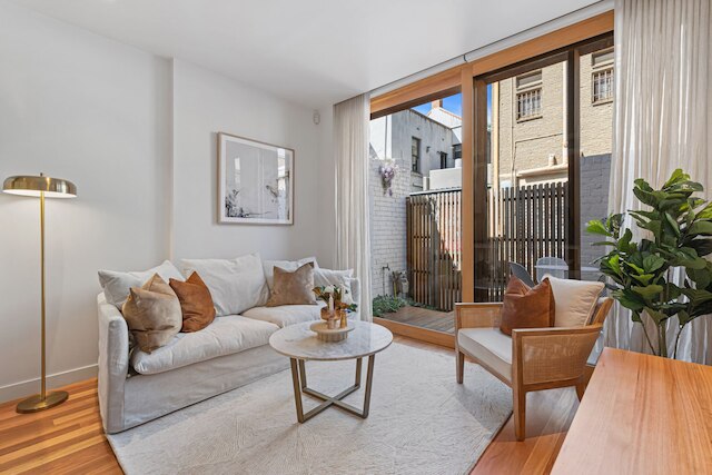 スタイリッシュ 2 ベッド ビクトリアンテラス イン カールトン