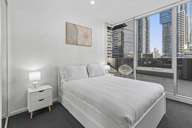 スタイリッシュ サウスバンク ステイ ウィズ ビューズ, プール & ジム