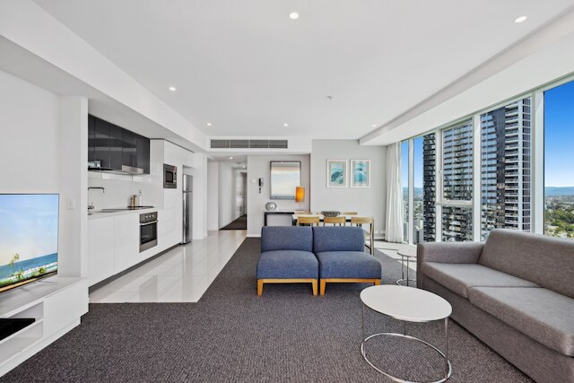 モダン 2 ベッド ウィズ プール アクセス イン サーファーズ パラダイス