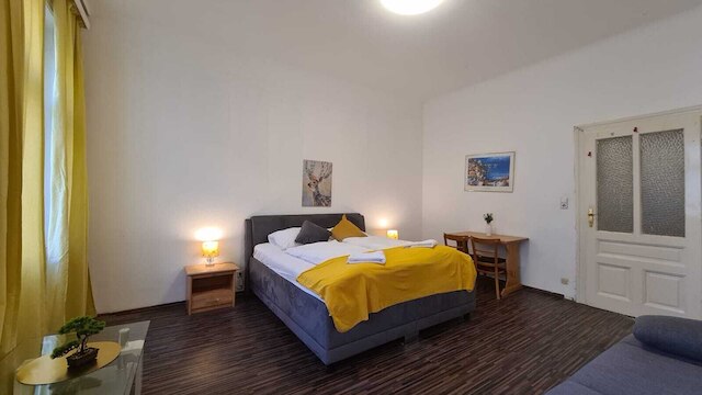 Cozy 1BR Apt Long Stay for 3 Guests