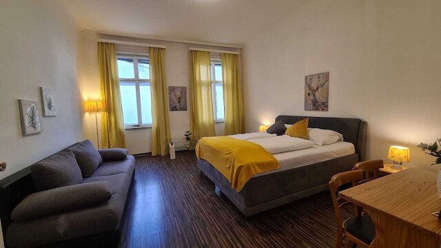 Cozy 1BR Apt Long Stay for 3 Guests