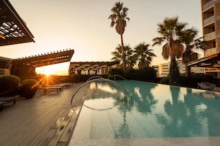 エレガント 1 ベッド アパートメント ウィズ プレミアム アメニティーズ