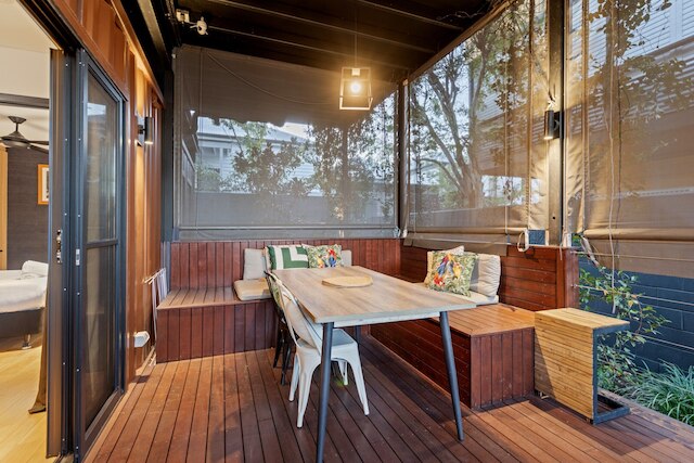 スタイリッシュ ニュー ファーム アパートメント ウィズ コートヤード