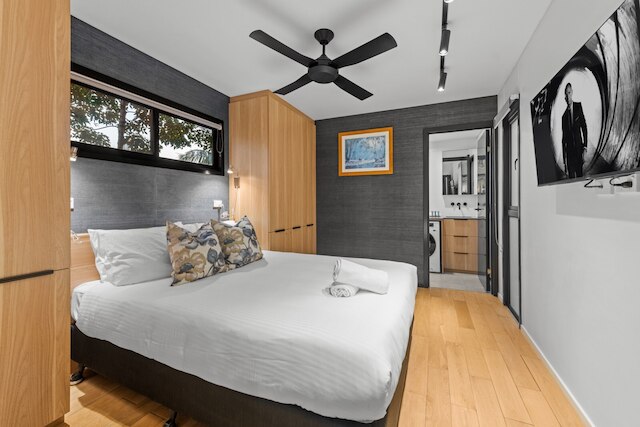 スタイリッシュ ニュー ファーム アパートメント ウィズ コートヤード