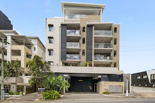 セントラル サウス ブリスベン ステイ ウィズ プール アクセス