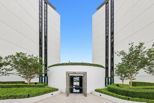 グロリアス オーシャンビューズ, 2ベッド, プール & アメニティーズ