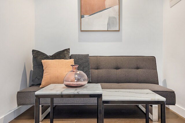 ステイ ニア ボタニックガーデン ウィズ ジム, サウナ & パーキング